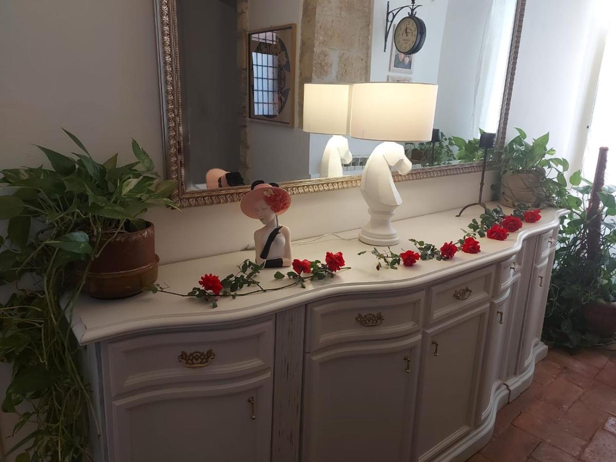 Bed and Breakfast La Maison D'Etrusque Tarquinia Exterior foto